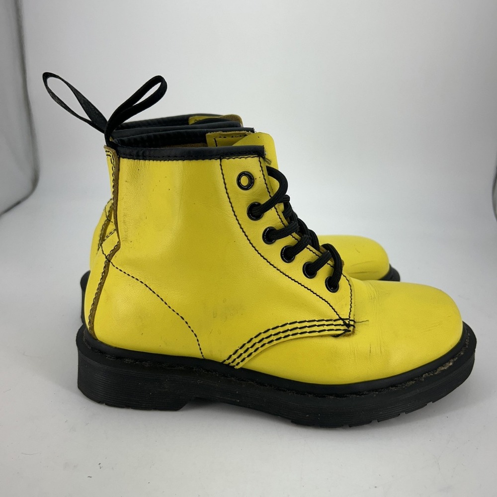 Dr.‎ Martens 101 Boots Womens Size 5 Yellow Smooth Leather Ankle Combat Lace Up - Picture 9 of 16